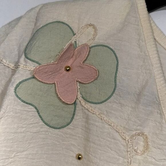 Amy Jess Womens Large Cream Floral Applique V-Neck Pullover Top With 3/4 Sleeves - Picture 4 of 10